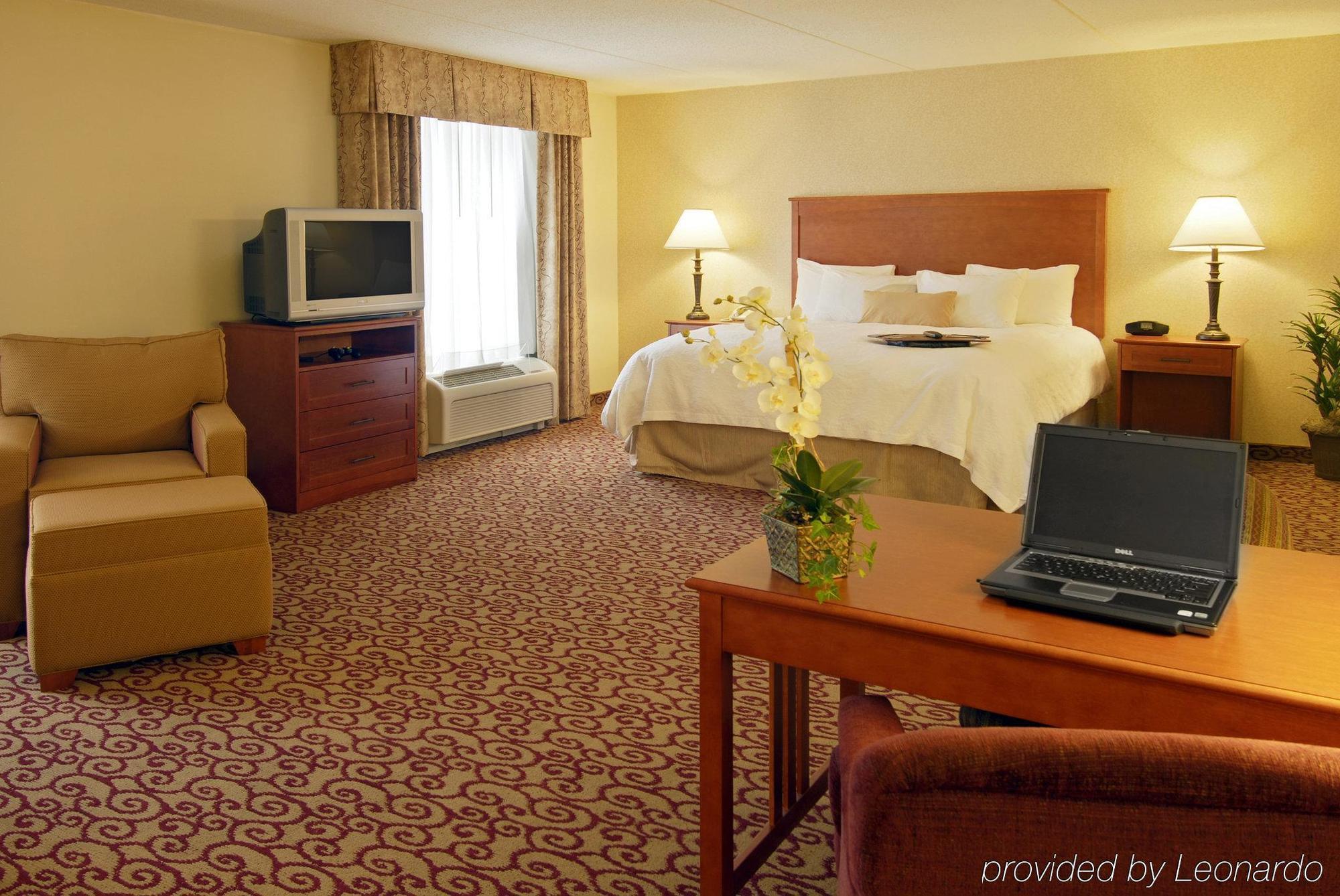 Hampton Inn Dubuque Zimmer foto