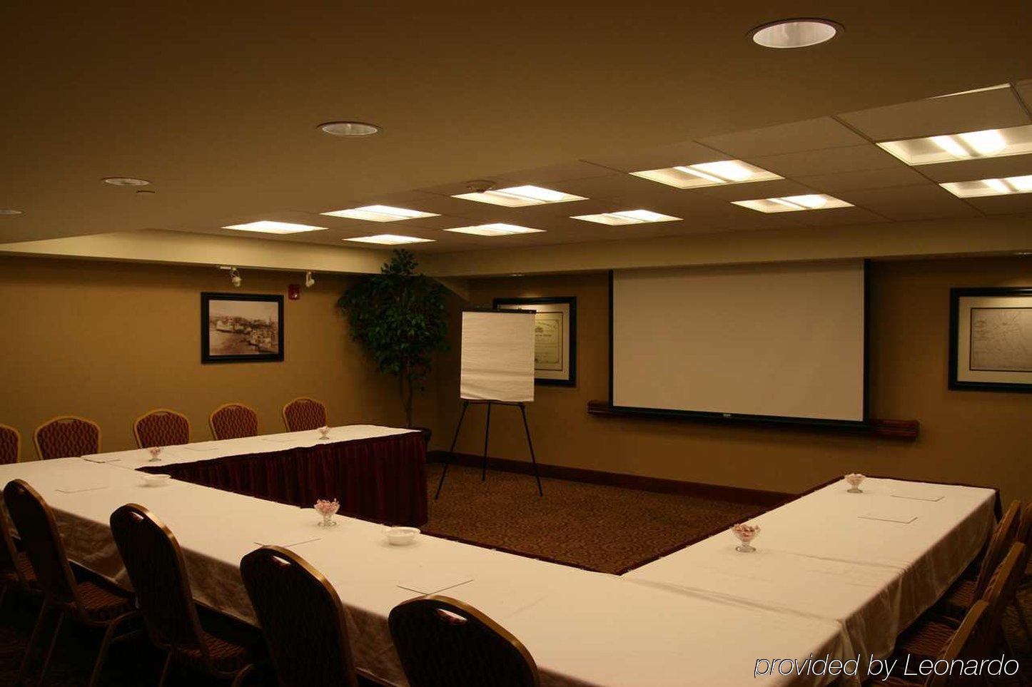 Hampton Inn Dubuque Business foto